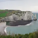 Avec Terrasse Онфлёр