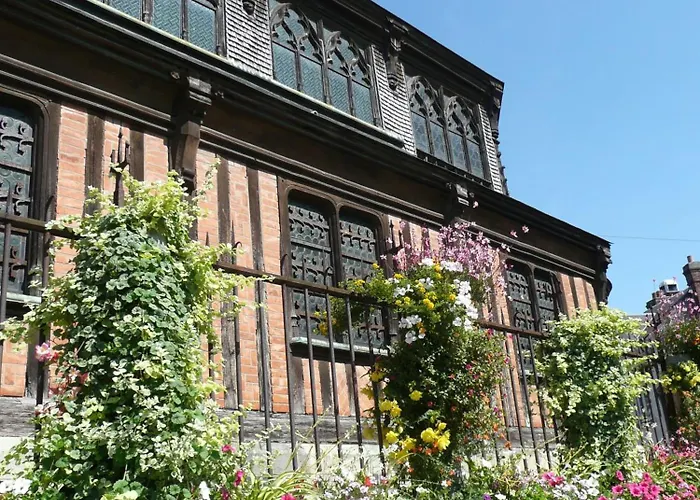 Avec Terrasse * أونفلور