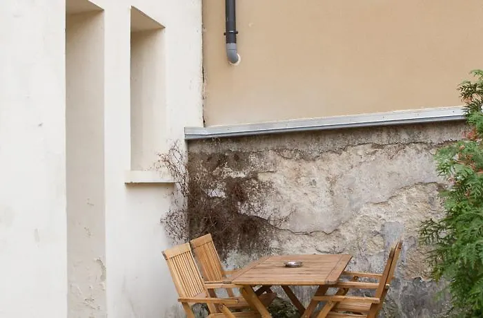 Avec Terrasse * أونفلور