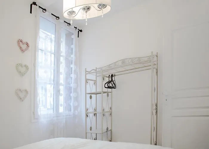 Avec Terrasse Apartamento *